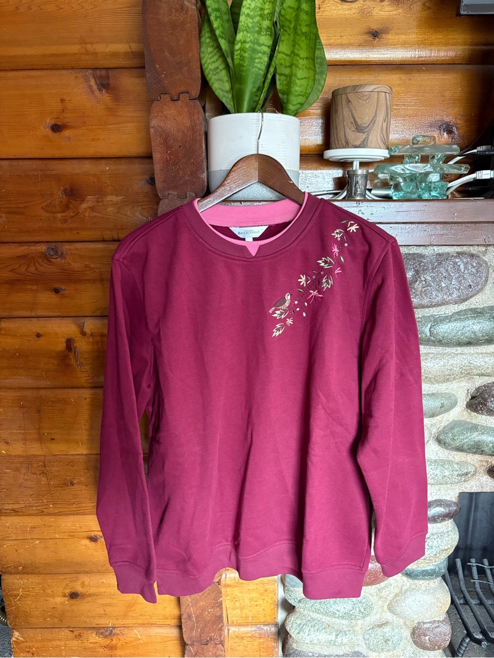 Northern Reflections Bird Embroidered Fleece Sweatshirt Cottagecore Berry Pink L